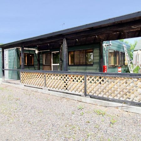 Clione Campground Hostel Sari Kültér fotó