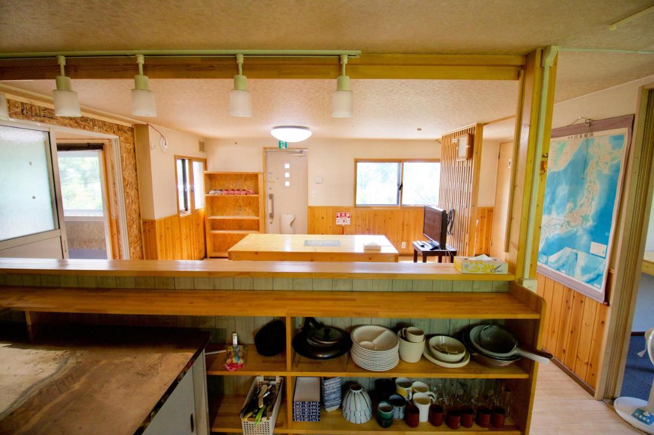 Clione Campground Hostel Sari Kültér fotó