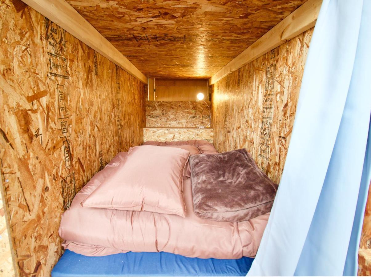 Clione Campground Hostel Sari Kültér fotó