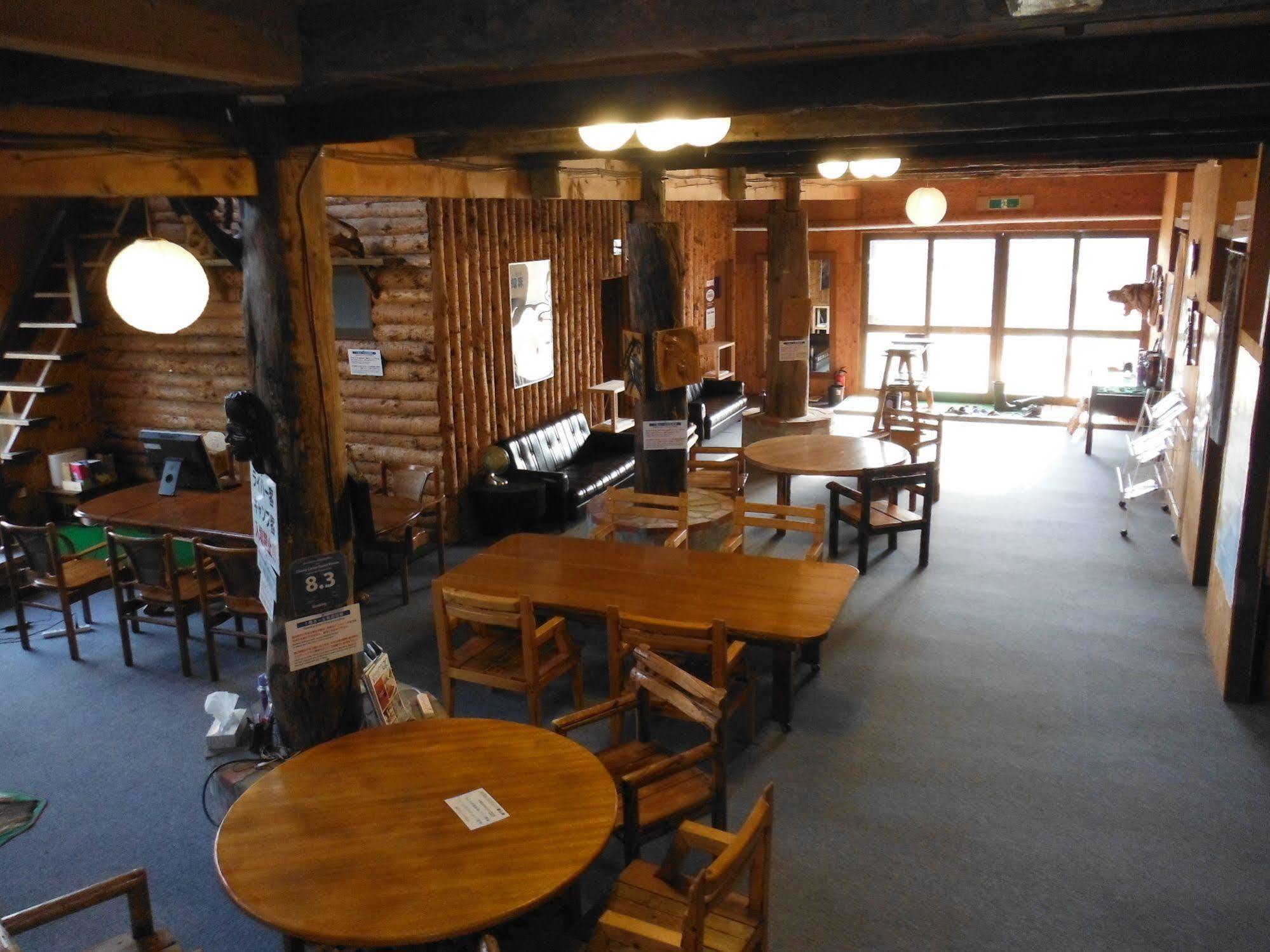 Clione Campground Hostel Sari Kültér fotó