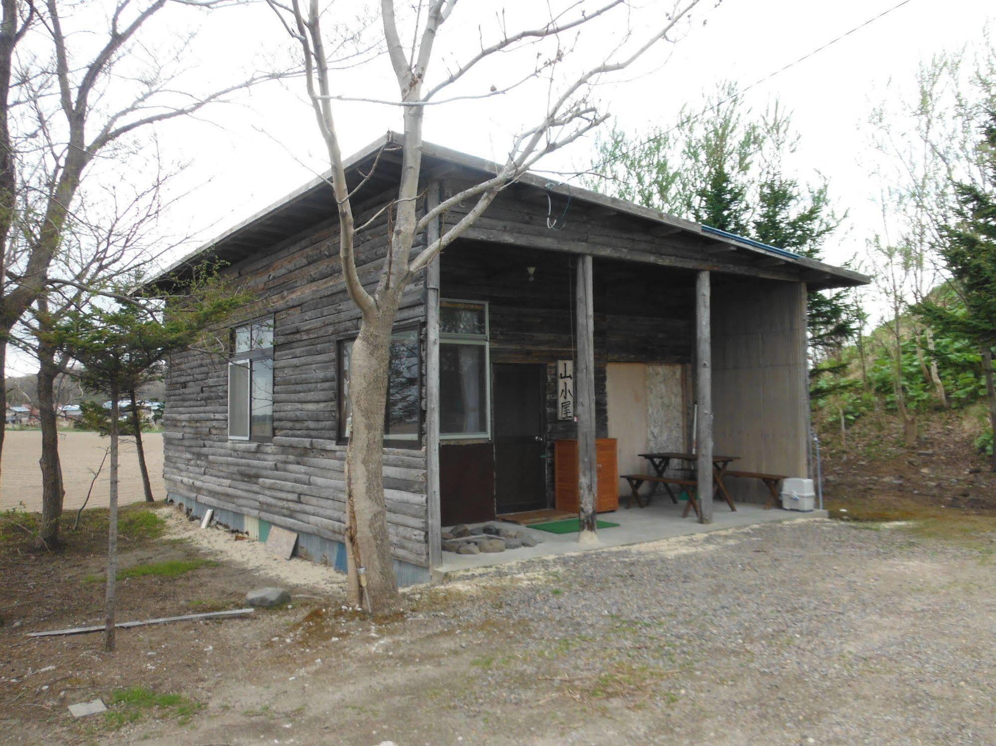 Clione Campground Hostel Sari Kültér fotó
