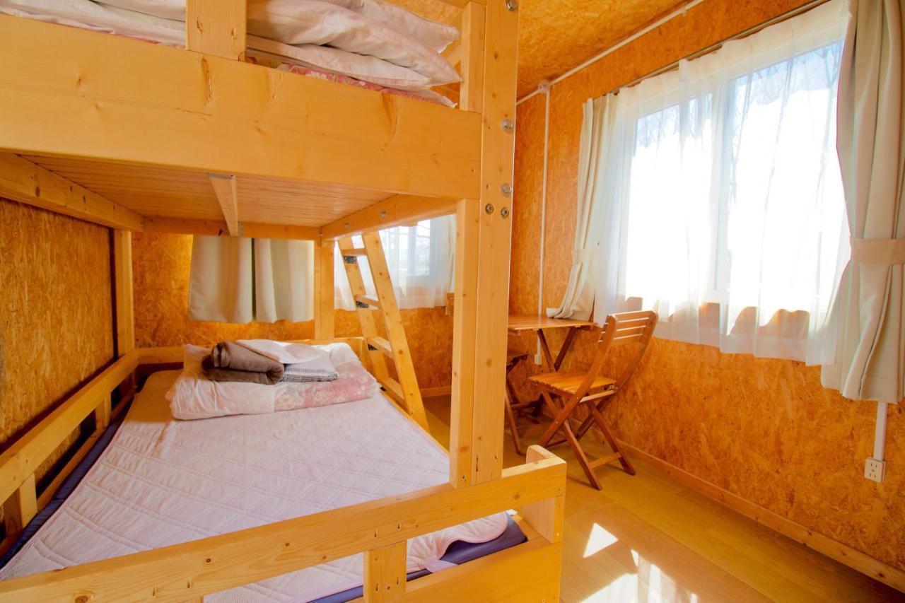 Clione Campground Hostel Sari Kültér fotó