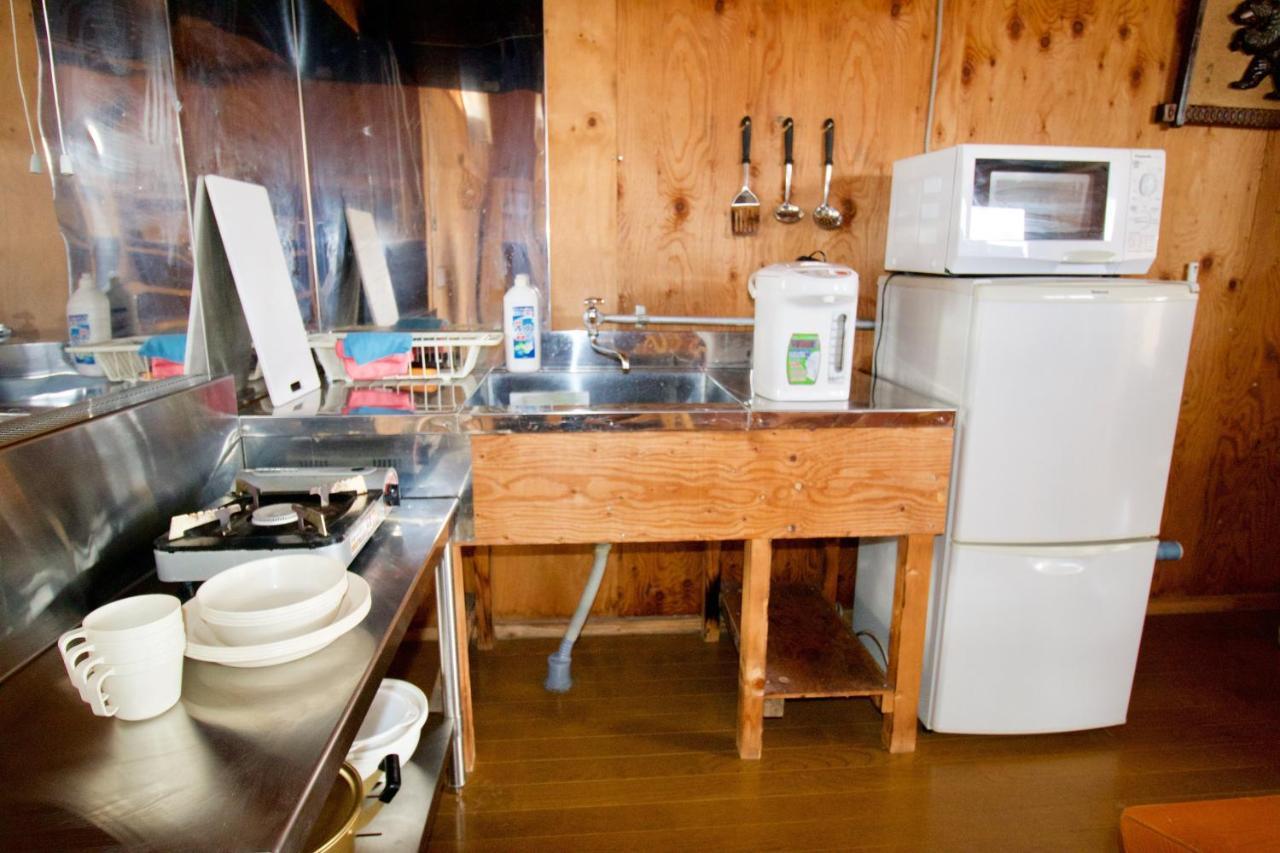Clione Campground Hostel Sari Kültér fotó