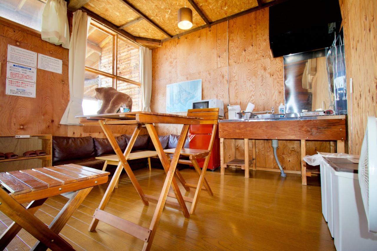 Clione Campground Hostel Sari Kültér fotó